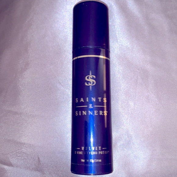 Sephora Other - 🎉HP! NWT SAINTS & SINNERS Vegan Cruelty Free VELVET DIVINE STYLING POTION Frizz